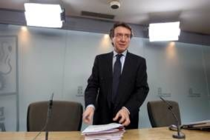 José Antonio de Santiago Juárez, ayer, tras la reunión del Consejo de Gobierno
