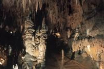 Las cuevas, en una imagen de archivo, volverán hoy a abrir sus puertas al público