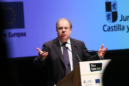 El presidente de la Junta de Castilla y León, Juan Vicente Herrera, en la clausura del acto de presentación del Plan de Empleo Joven.