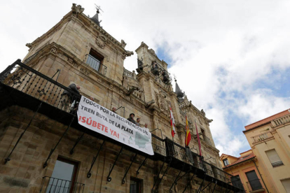 Pancarta en Astorga. FERNANDO OTERO