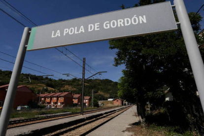 Estación de tren de la Pola de Gordón. FERNANDO OTERO