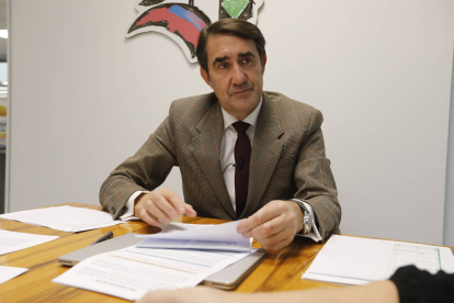 Diario de León entrevista al consejero de Medio Ambiente, Vivienda y Ordenación del Territorio, dentro de una serie de encuentros con los consejeros de la Junta de Castilla y León. RAMIRO
