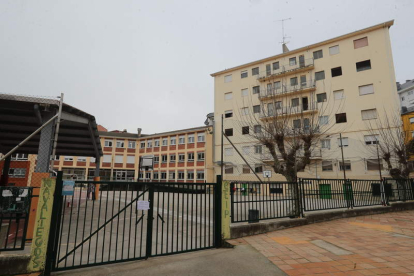 Patio del colegio Navaliegos, en una imagen de archivo. L. DE LA MATA