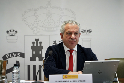 El delegado del Gobierno en Castilla y León, Nicanor Sen, en una rueda de prensa