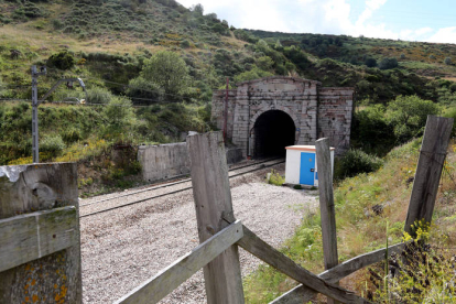 Túnel de la Perruca en la rampa de Pajares.