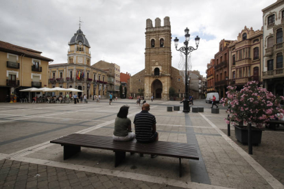 Vista de la plaza Mayor de La Bañeza.