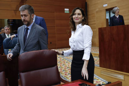 La presidenta de la Comunidad de Madrid, Isabel Díaz Ayuso, a su llegada a la Asamblea de Madrid, este jueves