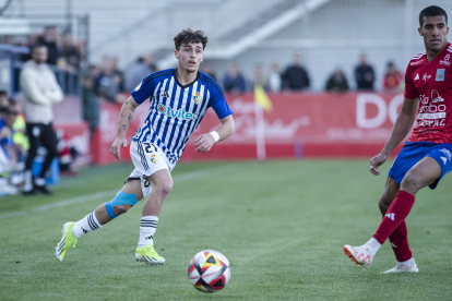 Juanfran García se estrenó con derrota al frente de la Ponferradina ante la SD Tarazona.