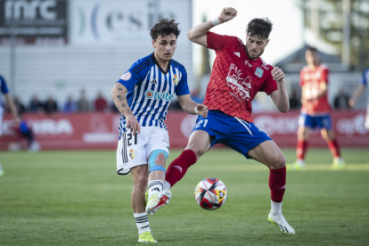 Juanfran García se estrenó con derrota al frente de la Ponferradina ante la SD Tarazona.