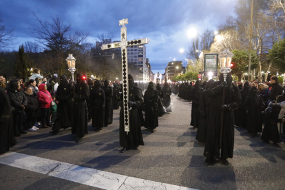 Un momento de la Procesión de la Pasión.