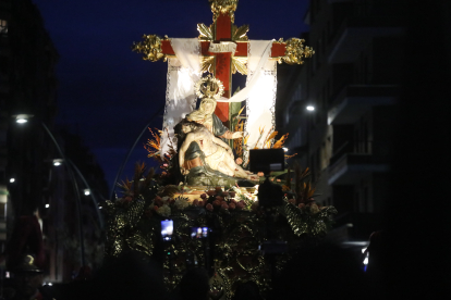 Un momento de la Procesión de la Pasión.