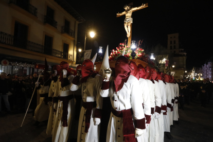 Un momento de la Procesión del Rosario de la Pasión.