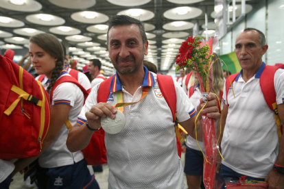 juan Bautista Perez, jugador paralimpico fue medalla de plata en tenis de mesa en Río 2016.