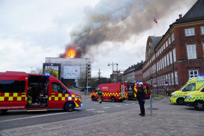 Incendio en la Bolsa de Copenhague.