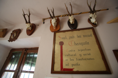 Interior del bar Changuita en Santa Cruz del Sil.
