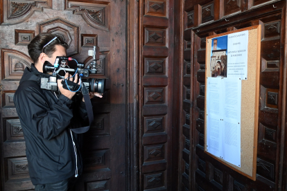 El monasterio de Santa Clara permanece cerrado a las visitas tras el anuncio de la comunidad de clarisas de situarse bajo la tutela del excomulgado Pablo de Rojas