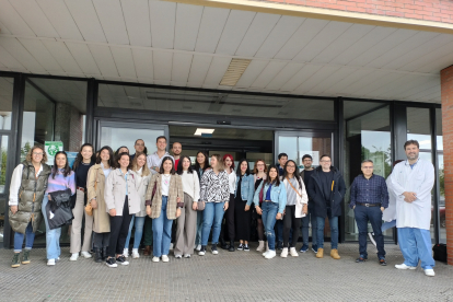 Foto de familia de los nuevos residentes del Área de Salud del Bierzo.