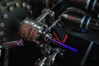 Haz de protones del mini acelerador ELISA del museo del CERN.
