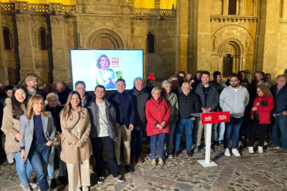 Los socialistas abogan por una Europa social y unida.