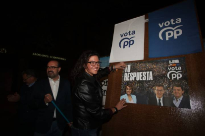 Lidia Coca pide el voto para el PP