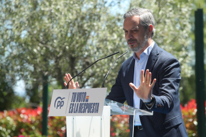 El presidente de la Junta de Castilla y León, Alfonso Fernández Mañueco, ha protagonizado un acto en Ponferrada con motivo de las europeas.