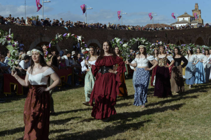 Hospital de Órbigo se convierte un día más en el epicentro de la recreación medieval con una edición más de sus Justas Medievales.