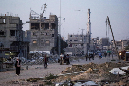 Imagen de la destrucción en Jan Yunis, en el sur de la Franja de Gaza, publicada el 1 de junio de 2024.EFE/EPA/MOHAMMED SABLE