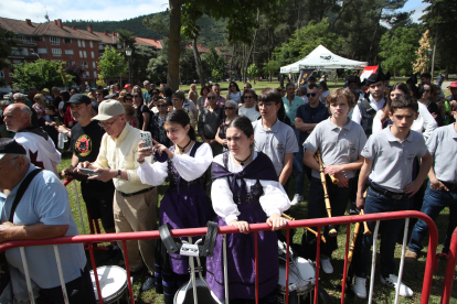 Más de 400 gaiteros y gaiteras se concentraron en Ponferrada.