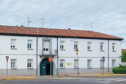 Cuartel de la Guardia Civil en Valencia de Don Juan.