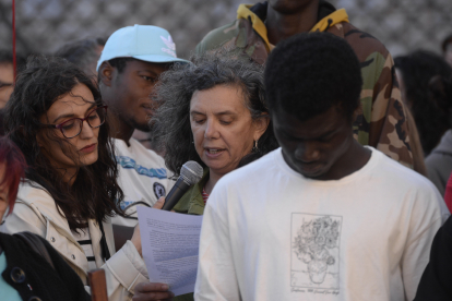 La Plataforma de Apoyo a Personas Refugiadas y Migrantes leyó el manifiesto en Botines. maría fuentes