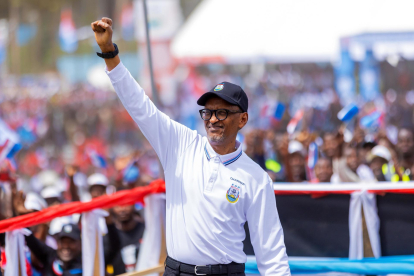 El presidente de Ruanda, Paul Kagame, en un mitin de la actual campaña electoral. EFE/EPA/MOISE NIYONZIMA