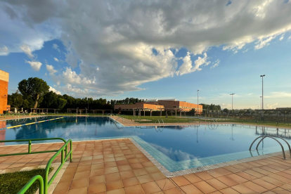 Las piscinas de Astorga están en La Eragudina.