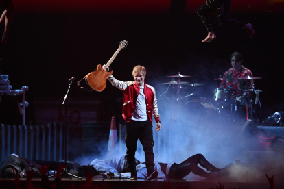 Imagen de archivo del Ed Sheeran durante un concierto. EFE/EPA/NEIL HALL