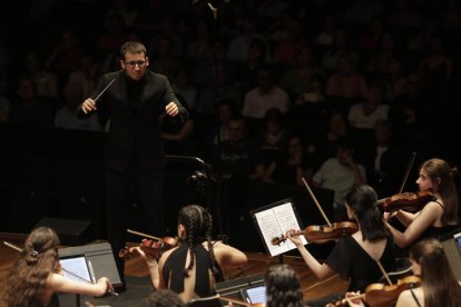 Concierto de la Joven Orquesta Leonesa. F. Otero Perandones.