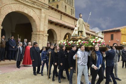 RENOVACIÓN DE CARGOS DE LA COFRADÍA DE SEMANA SANTA DE SAHAGÚN