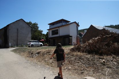 El proyecto Casas Vivas busca la llave para que Folgoso no baje de mil habitantes