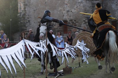 Justas y cena popular en el Medieval de Carracedo