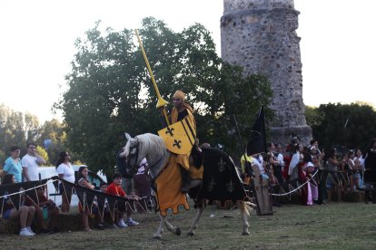 Justas y cena popular en el Medieval de Carracedo