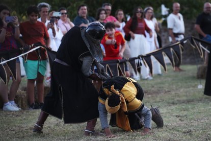 Justas y cena popular en el Medieval de Carracedo