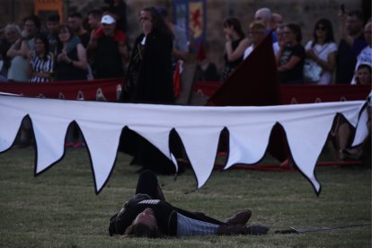 Justas y cena popular en el Medieval de Carracedo