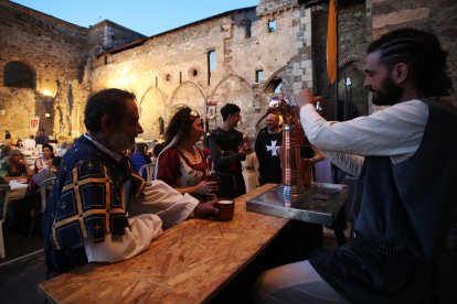 Justas y cena popular en el Medieval de Carracedo