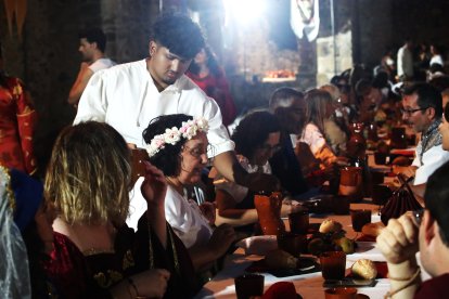 Justas y cena popular en el Medieval de Carracedo