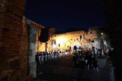 Justas y cena popular en el Medieval de Carracedo