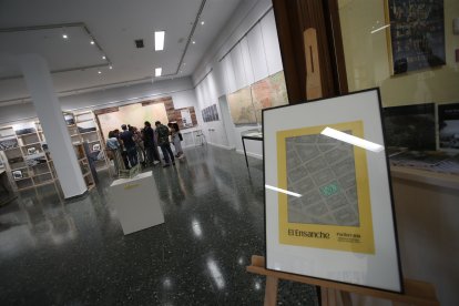 La Biblioteca abre una muestra sobre los años del Ensanche de Ponferrada