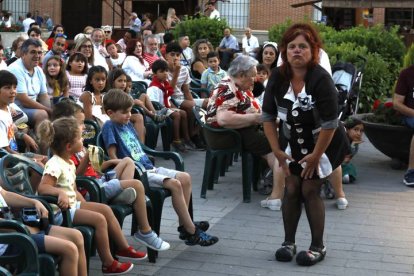 La primera jornada del festival de payasos animó la localidad.