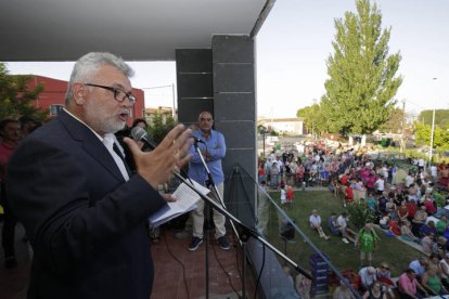 Valdevimbre vive la primera jornada de su Fiesta del Vino.