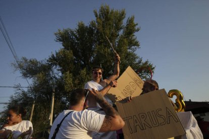 Valdevimbre vive la primera jornada de su Fiesta del Vino.