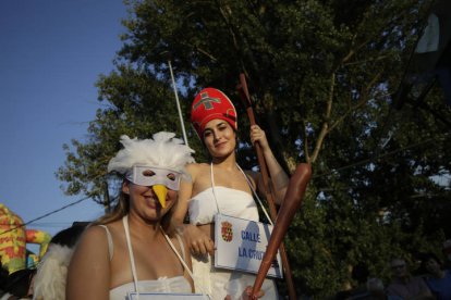 Valdevimbre vive la primera jornada de su Fiesta del Vino.