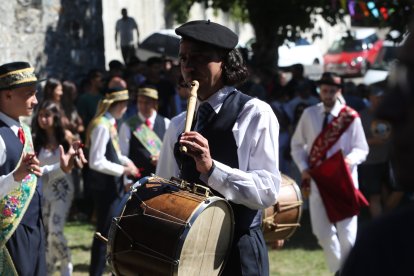 Las mejores imágenes de las danzas de Peranzanes y Chano en la Romería de Trascastro