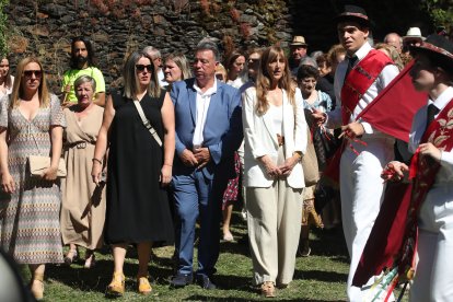 Las mejores imágenes de las danzas de Peranzanes y Chano en la Romería de Trascastro